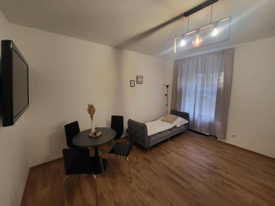 Exklusive Gartenwohnung Bécs Kültér fotó